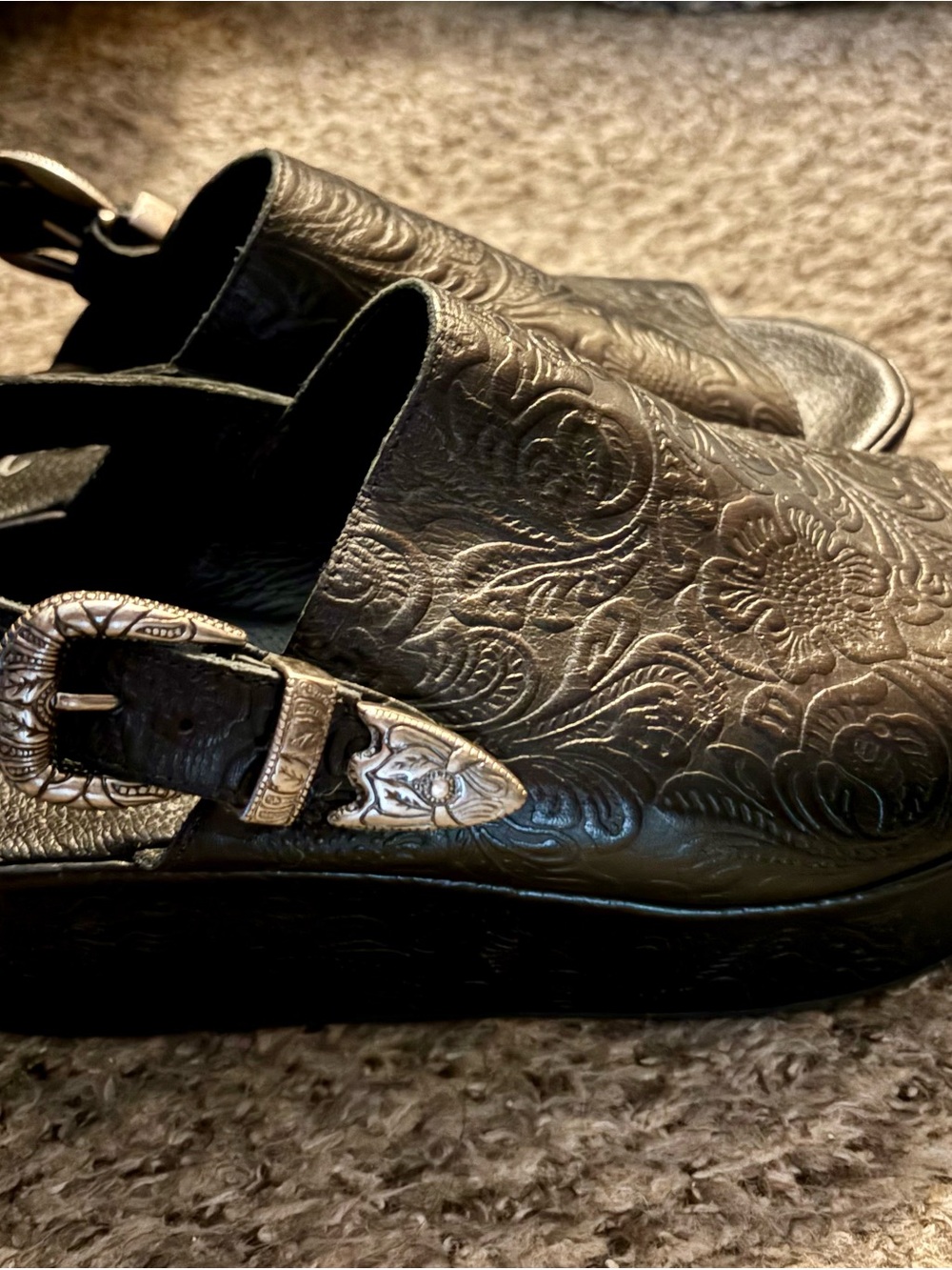 Matisse Black Embossed Leather Slingback Sandals with Decorative Western Buckle